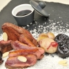 Petto d'anatra scaloppato con cocco, mandorle e confettura di prugne, piatto in carta al ristorante Al Quarto dell'Hotel Continental di Cremona, telefono&nbsp;+39.0372.080953, chef Maura Grosio, in sala e cantina il compagno&nbsp;Andrea Corradi (foto Augusto Colombo)
