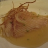 Ali di razza, piatto in carta ora al ristorante La Madia di Licata, Agrigento, telefono +39.0922.771443.&nbsp;L&rsquo;ala di Pino Cuttaia &egrave; spinata, cotta e accompagnata dalla cipollata, salsa tradizionale siciliana qui eseguita sostituendo il miele allo zucchero